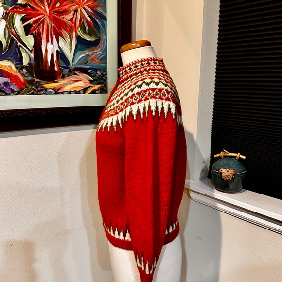 Red, White, Green 1950s Norwegian Sweater in Xmas Colors - Fit S-M - Picture 4 of 9